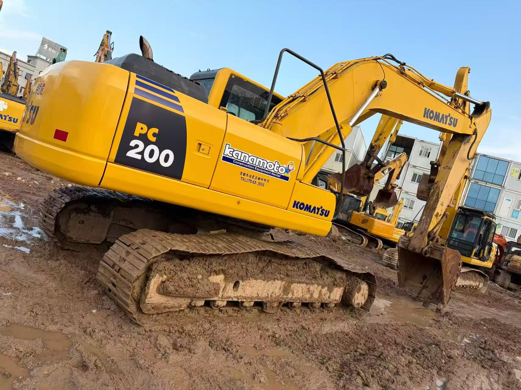 Buy Komatsu PC200-8 Used Excavator / 3 Buy Komatsu PC200-8 Used Excavator / 3