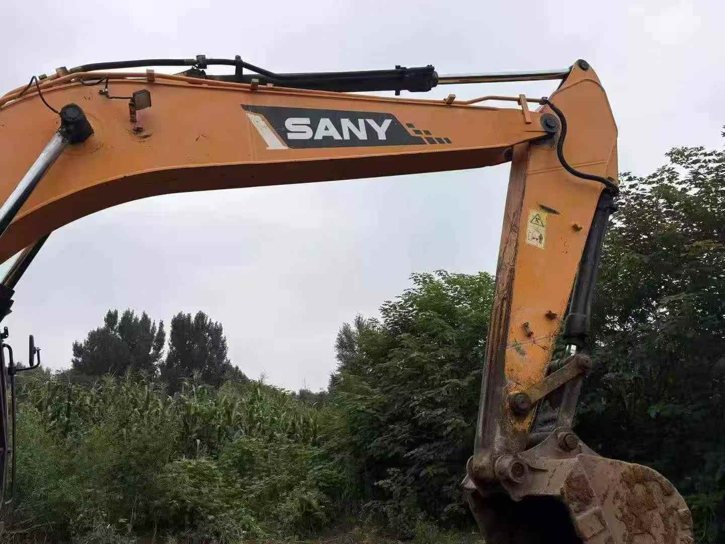 Buy Sany SY235C-8 Used Excavator / 9 Buy Sany SY235C-8 Used Excavator / 9