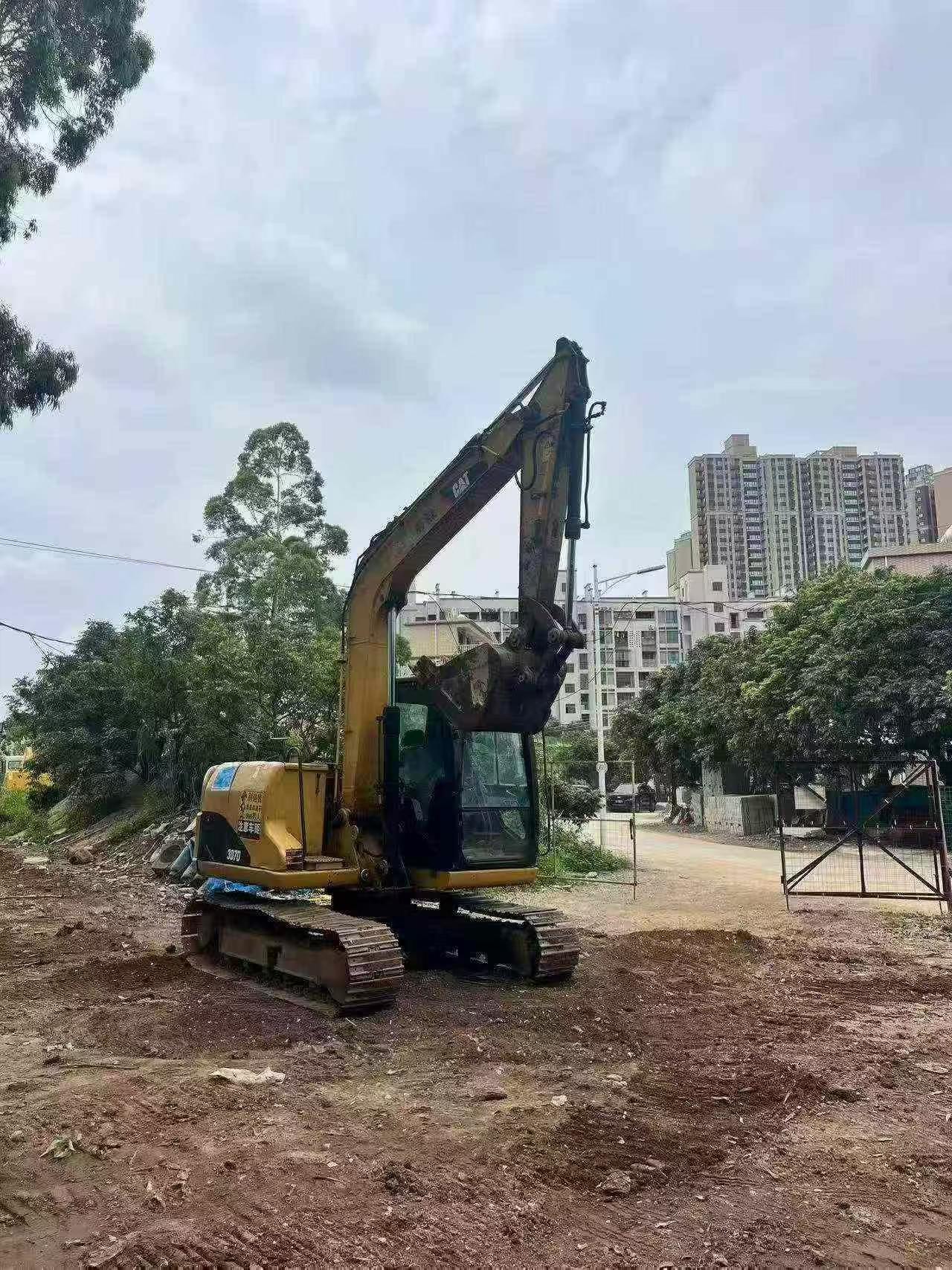 Buy Caterpillar 307B Used Excavator / 2 Buy Caterpillar 307B Used Excavator / 2