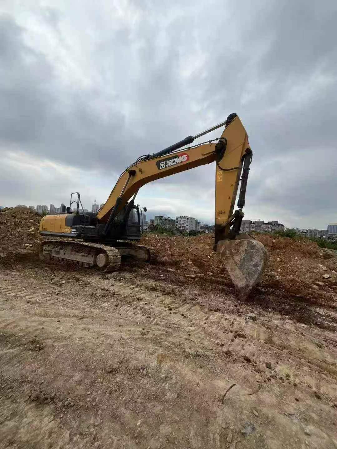 Buy XCMG XE370 Used Excavator / 6