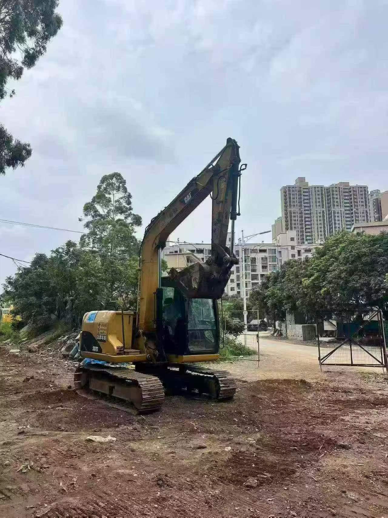 Buy Caterpillar 307B Used Excavator / 2