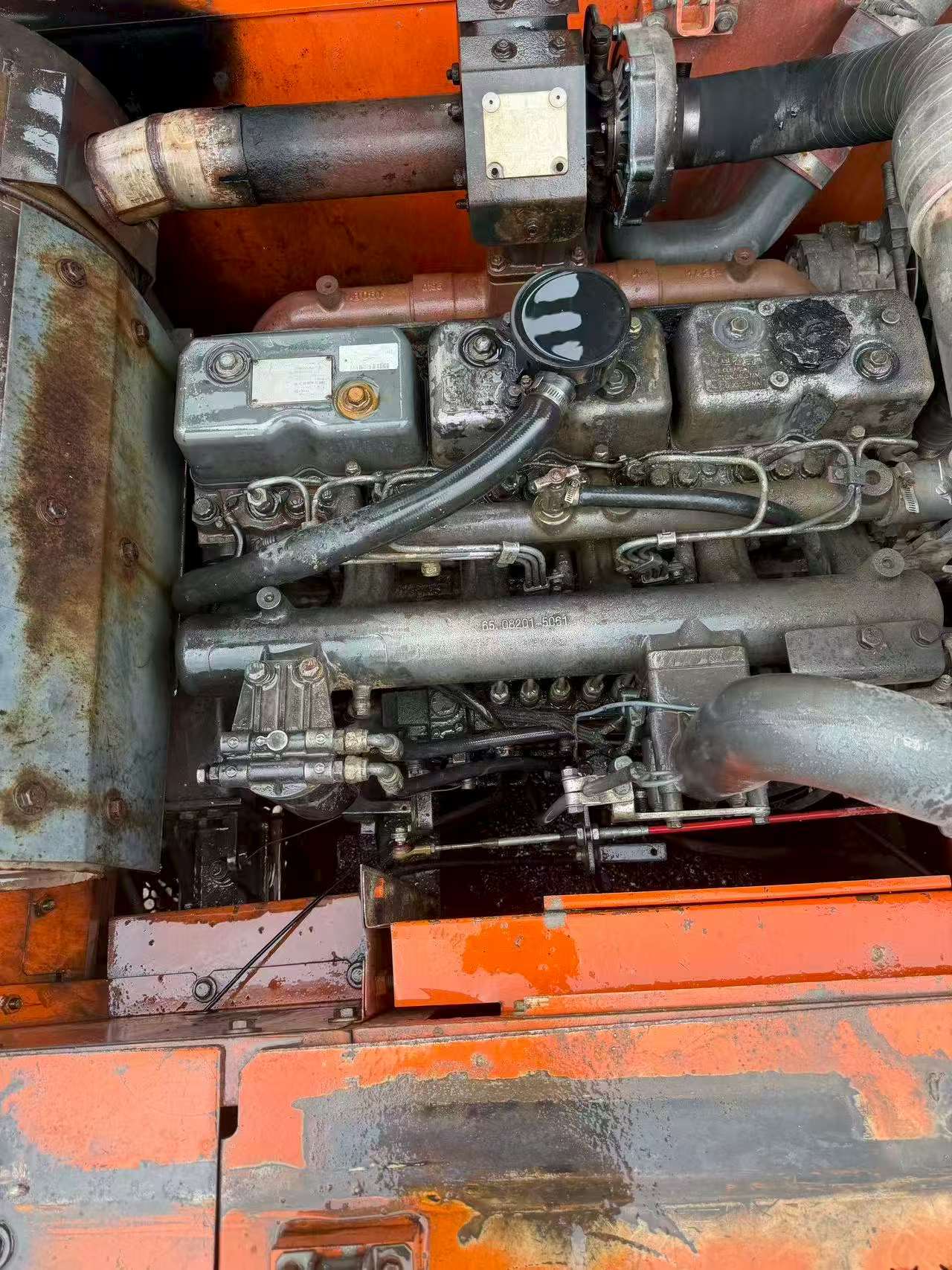 Buy Doosan DH225-9 Used Excavator / 4