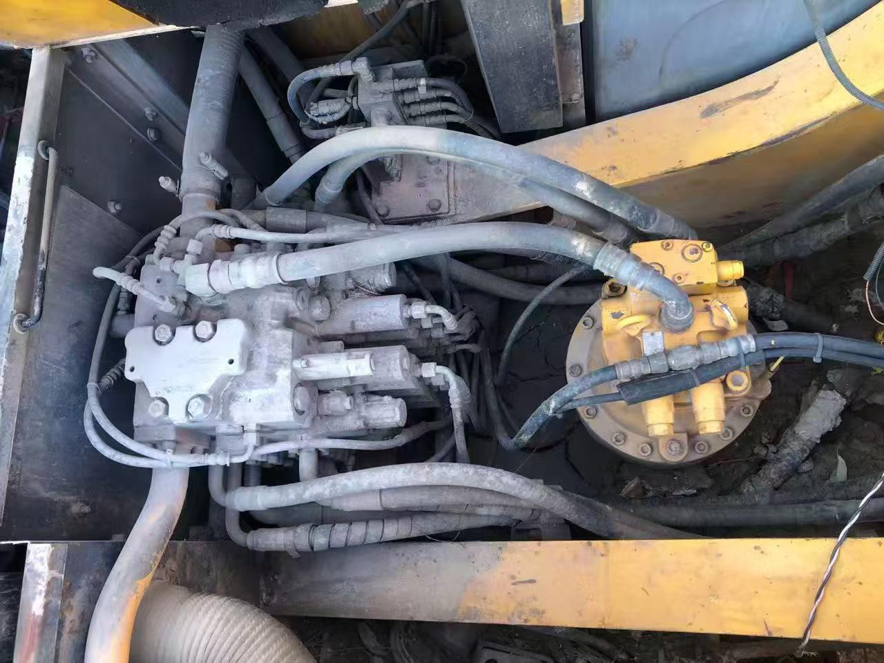Buy Kato HD820 Used Excavator / 5 Buy Kato HD820 Used Excavator / 5
