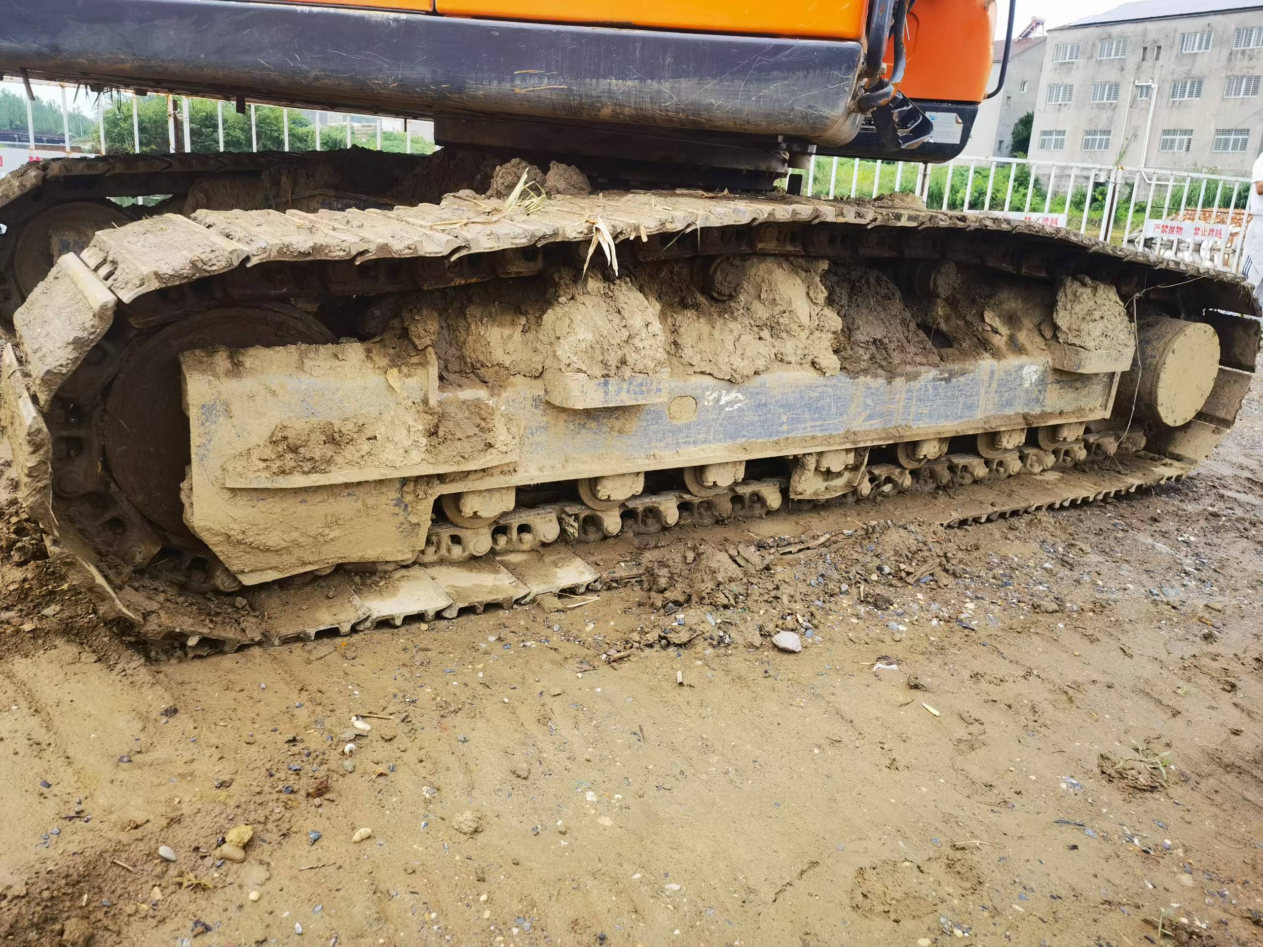 Buy Doosan DH215-7 Used Excavator / 8 Buy Doosan DH215-7 Used Excavator / 8