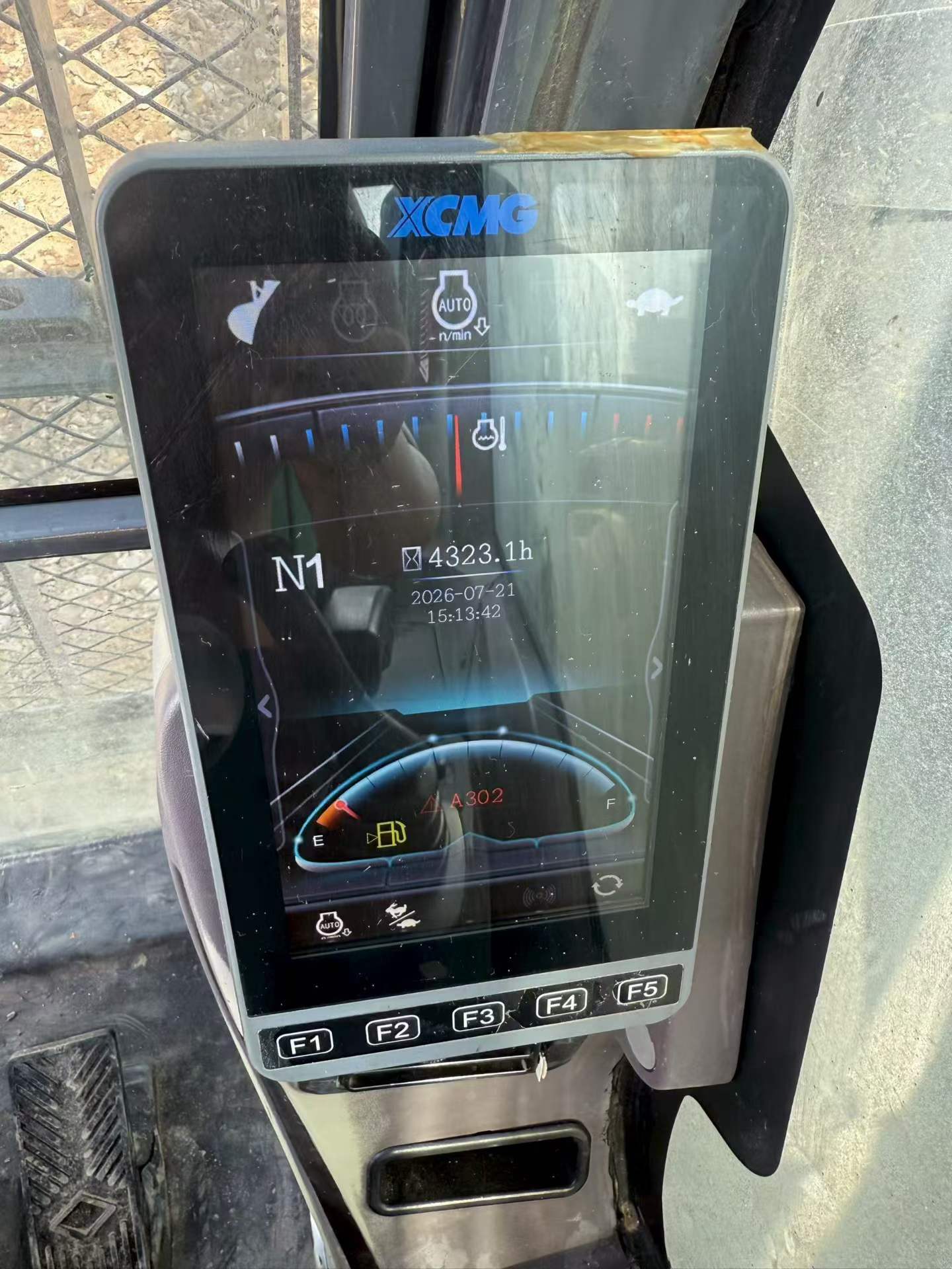 شراء حفارة XCMG XE550DK مستعملة / 9