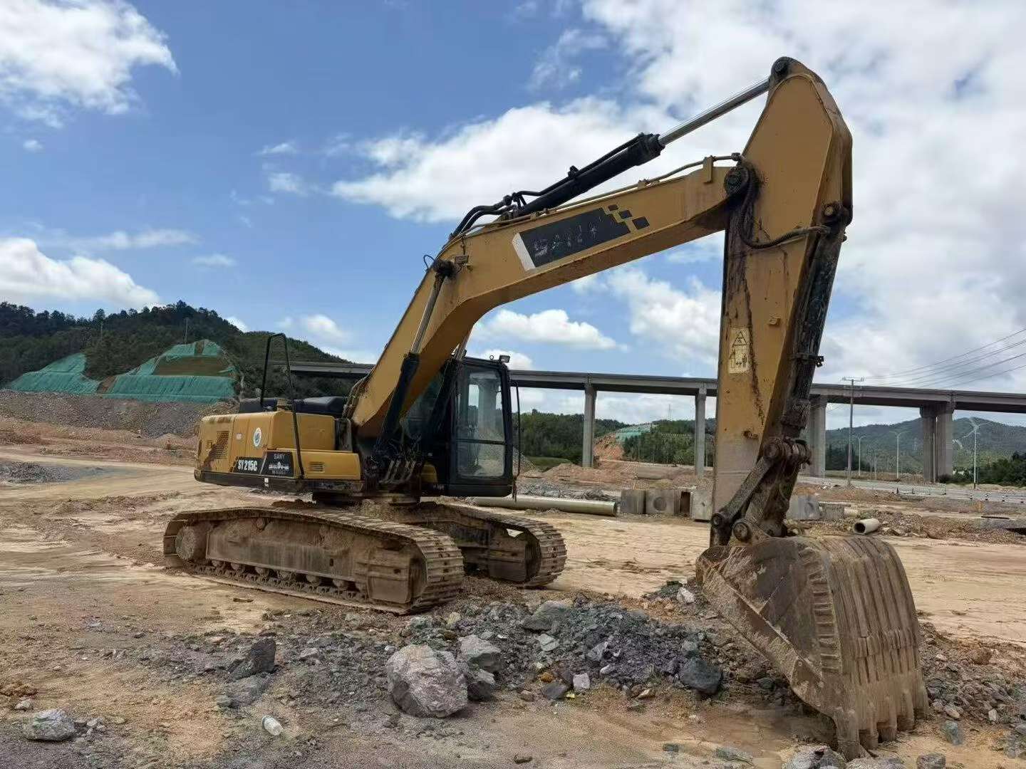 Buy Sany SY205C-8 Used Excavator / 4 Buy Sany SY205C-8 Used Excavator / 4