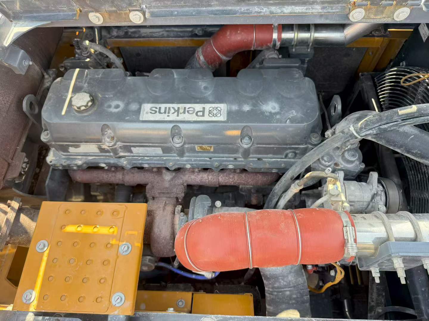 شراء حفارة XCMG XE550DK مستعملة / 7