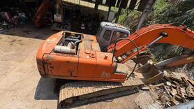 Buy Hitachi ZX200-6 Used Excavator / 3 Buy Hitachi ZX200-6 Used Excavator / 3