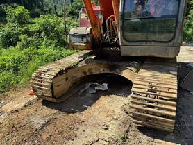 Buy Hitachi EX200-3 Used Excavator / 3 Buy Hitachi EX200-3 Used Excavator / 3