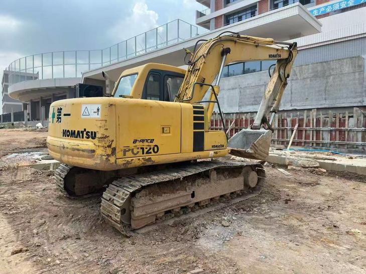 Buy Komatsu PC120-6 Used Excavator / 1