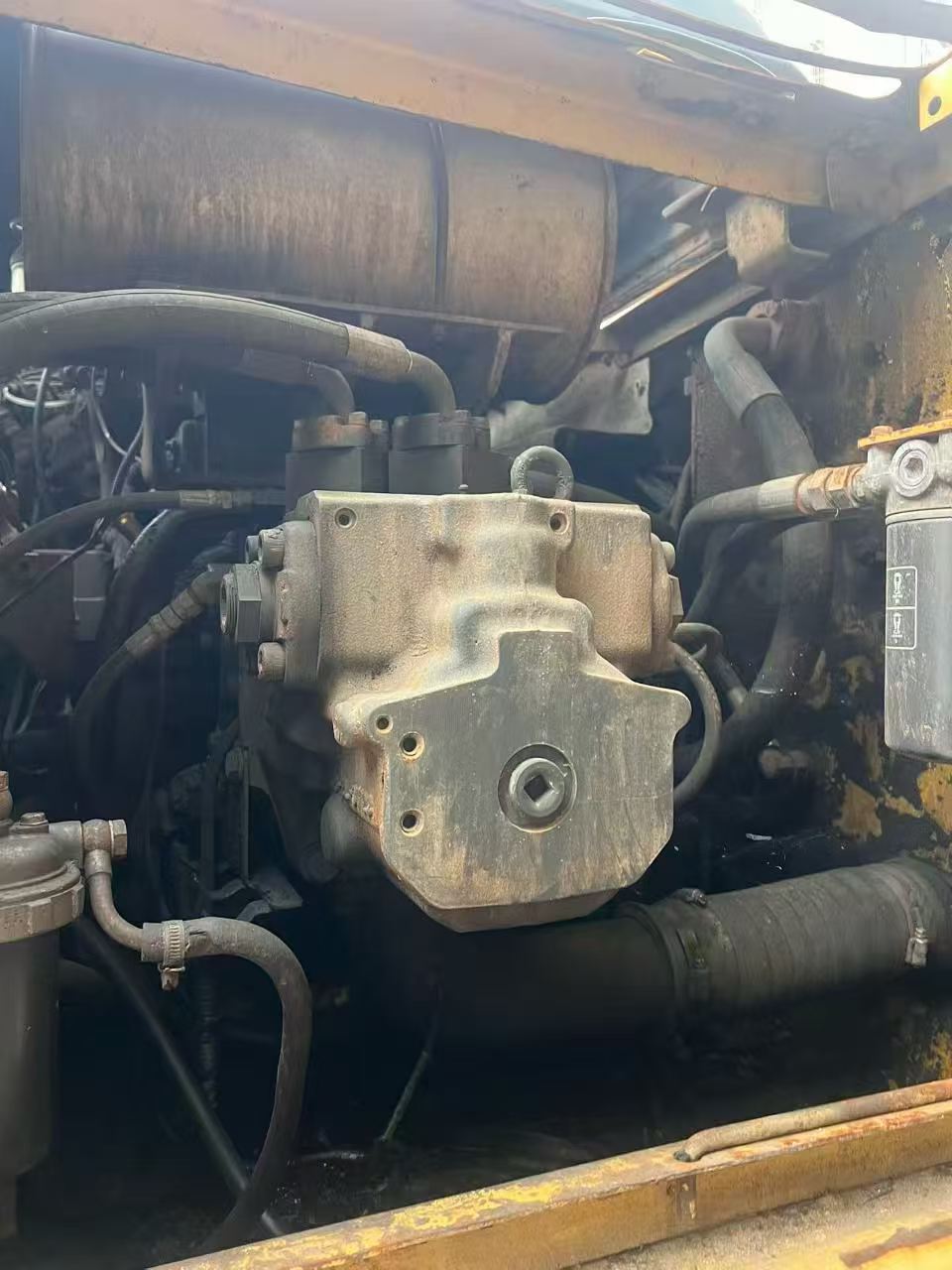 Buy Komatsu PC200-7 Used Excavator / 3 Buy Komatsu PC200-7 Used Excavator / 3