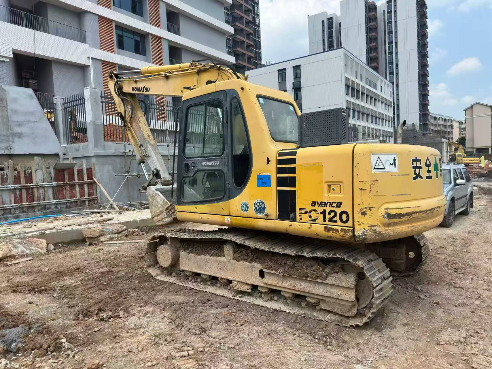Buy Komatsu PC120-6 Used Excavator / 2 Buy Komatsu PC120-6 Used Excavator / 2