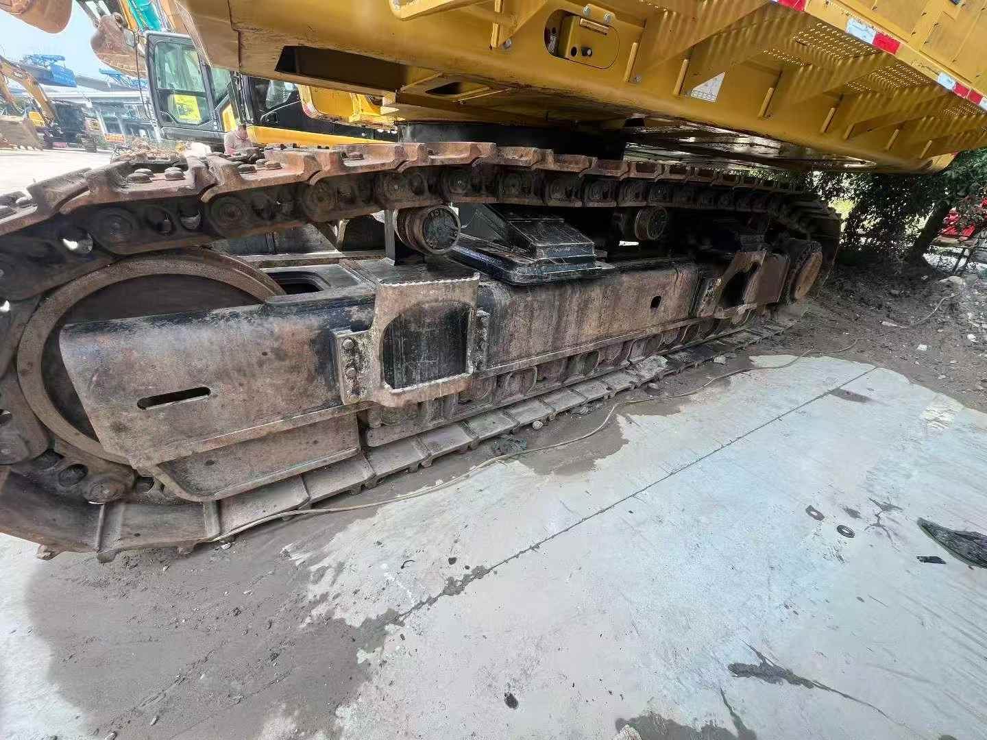 Buy Caterpillar 374D Used Excavator / 2