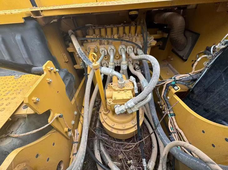 Buy Caterpillar 320GC Used Excavator / 1