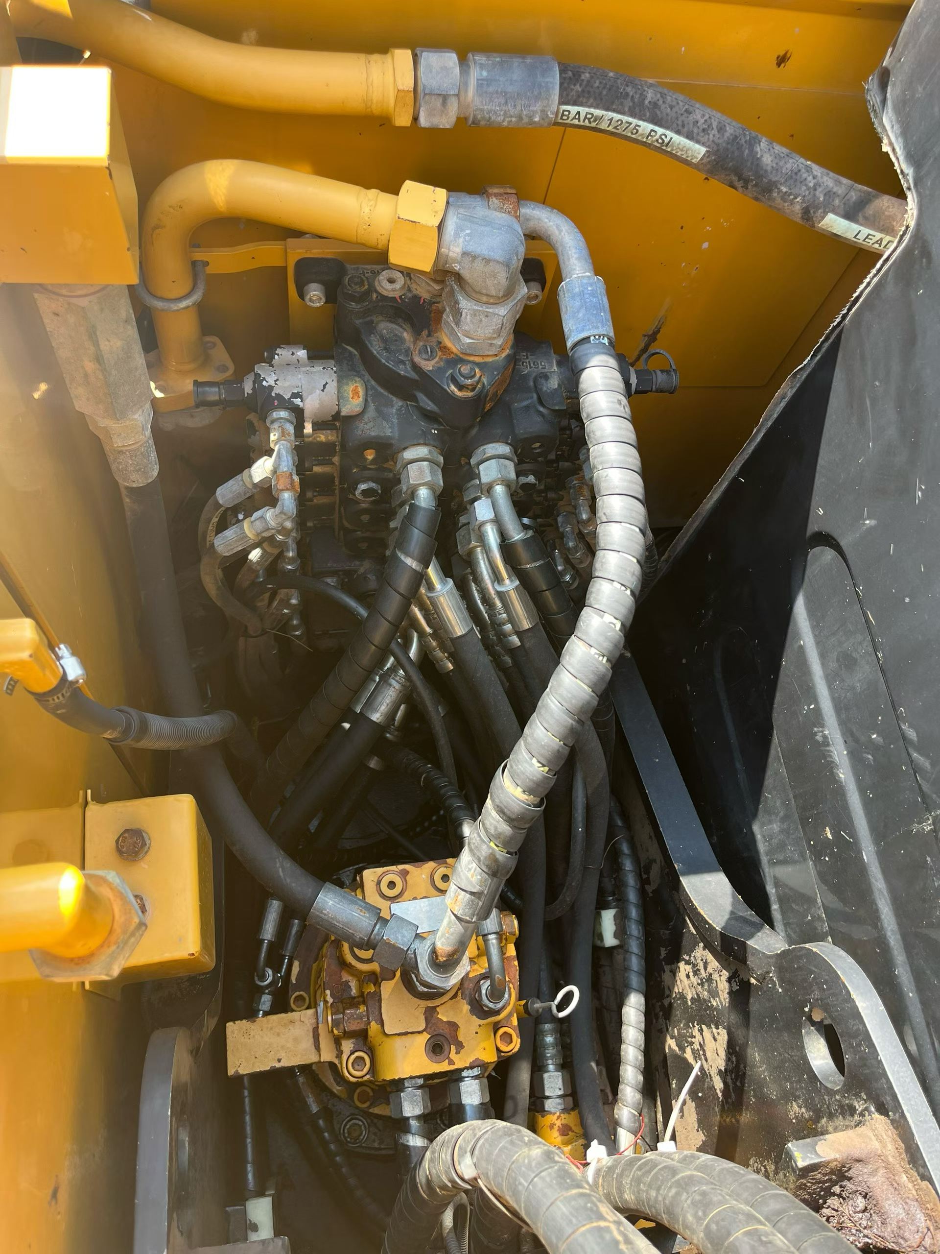 Buy Sany SY75 Used Excavator / 9