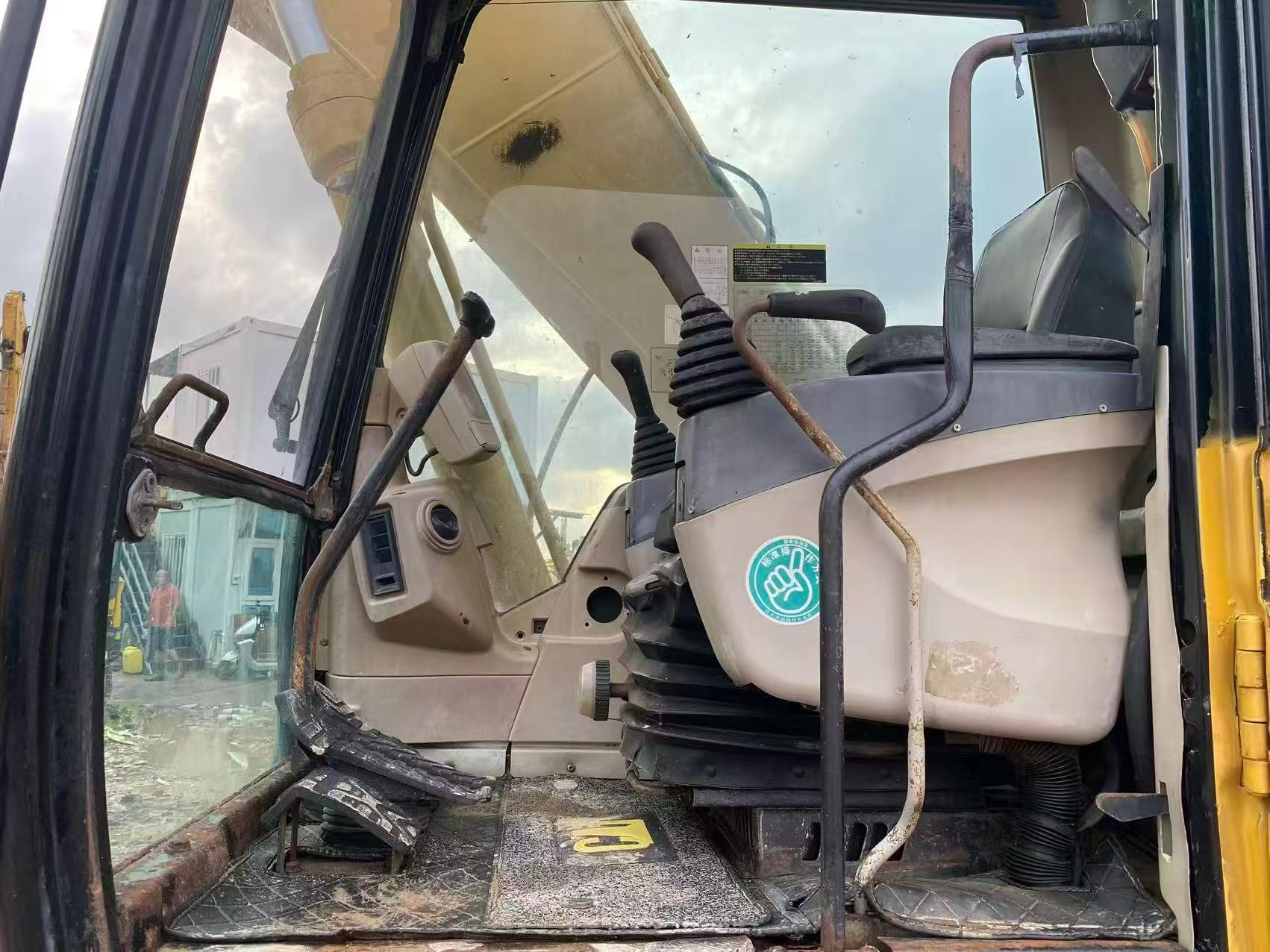 Buy Caterpillar 320C Used Excavator / 6 Buy Caterpillar 320C Used Excavator / 6