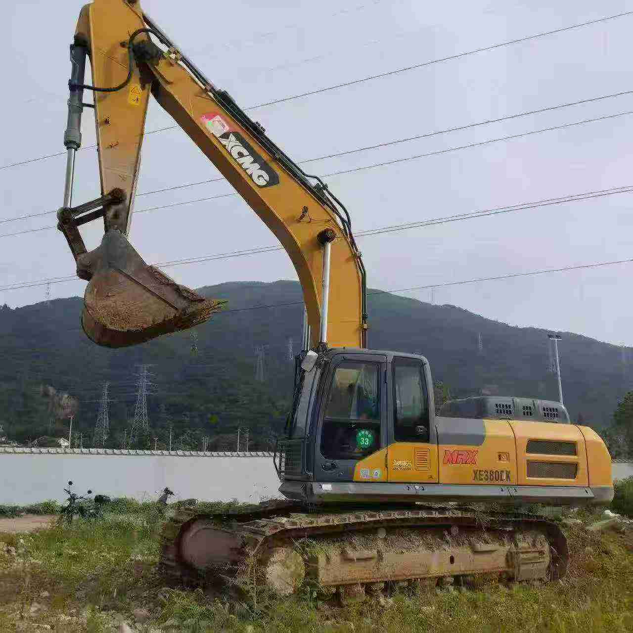 شراء XCMG XE380DK مستعمل حفارة