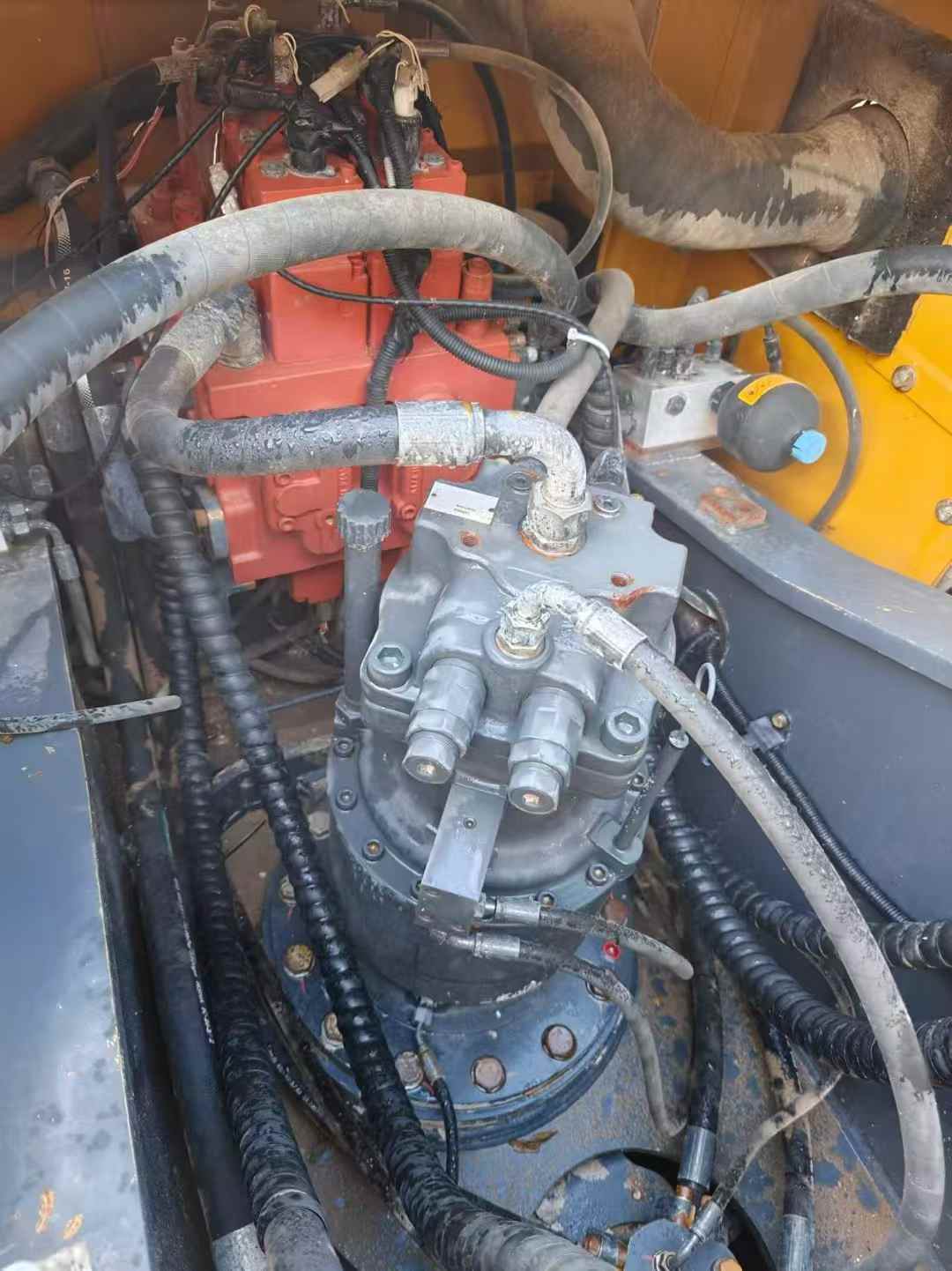 شراء حفارة XCMG XE205DA مستعملة / 5