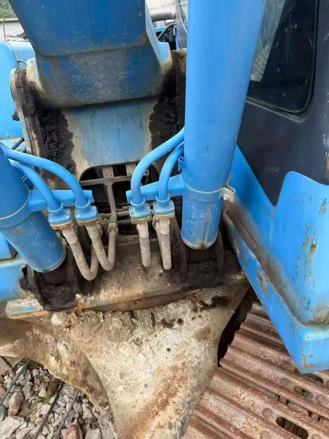 Buy Komatsu PC200-7 Used Excavator / 2 Buy Komatsu PC200-7 Used Excavator / 2