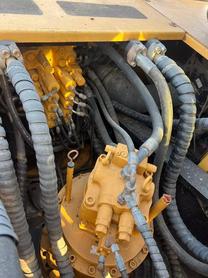 Купить Подержанный Экскаватор Caterpillar CT360-8 / 7 Купить Подержанный Экскаватор Caterpillar CT360-8 / 7