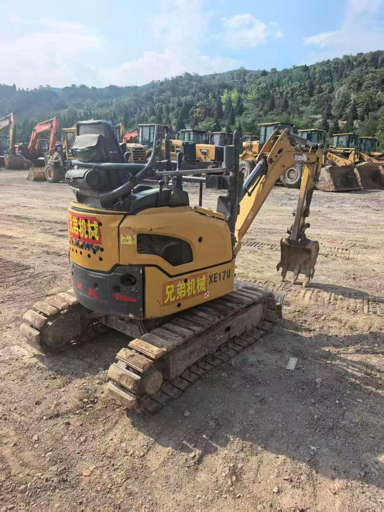 Buy XCMG XE17U Used Excavator / 3 Buy XCMG XE17U Used Excavator / 3