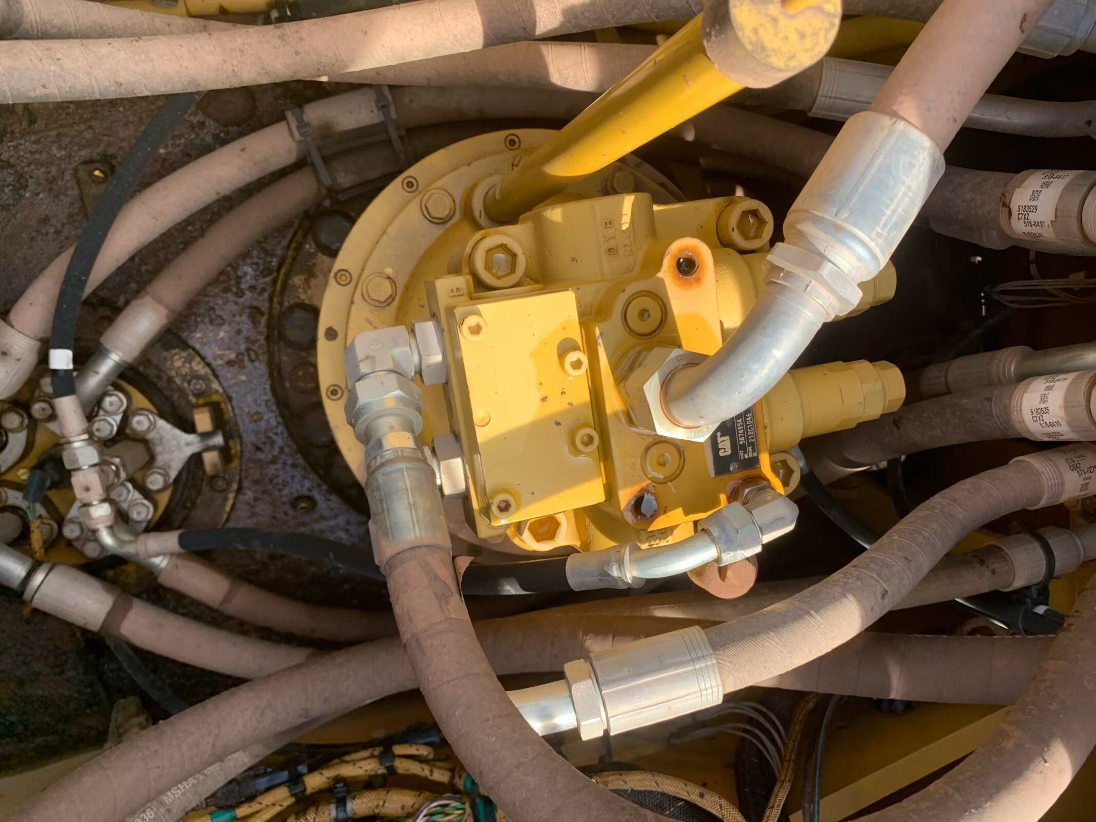 Buy Caterpillar 323 Used Excavator / 5