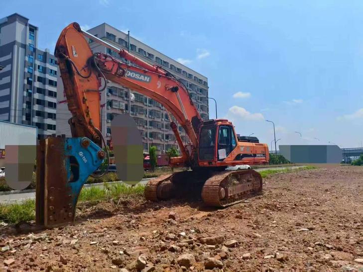 Buy Doosan DX500-SS Used Excavator / 1