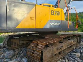 Acheter Pelle Volvo L220E d'occasion / 6 Acheter Pelle Volvo L220E d'occasion / 6