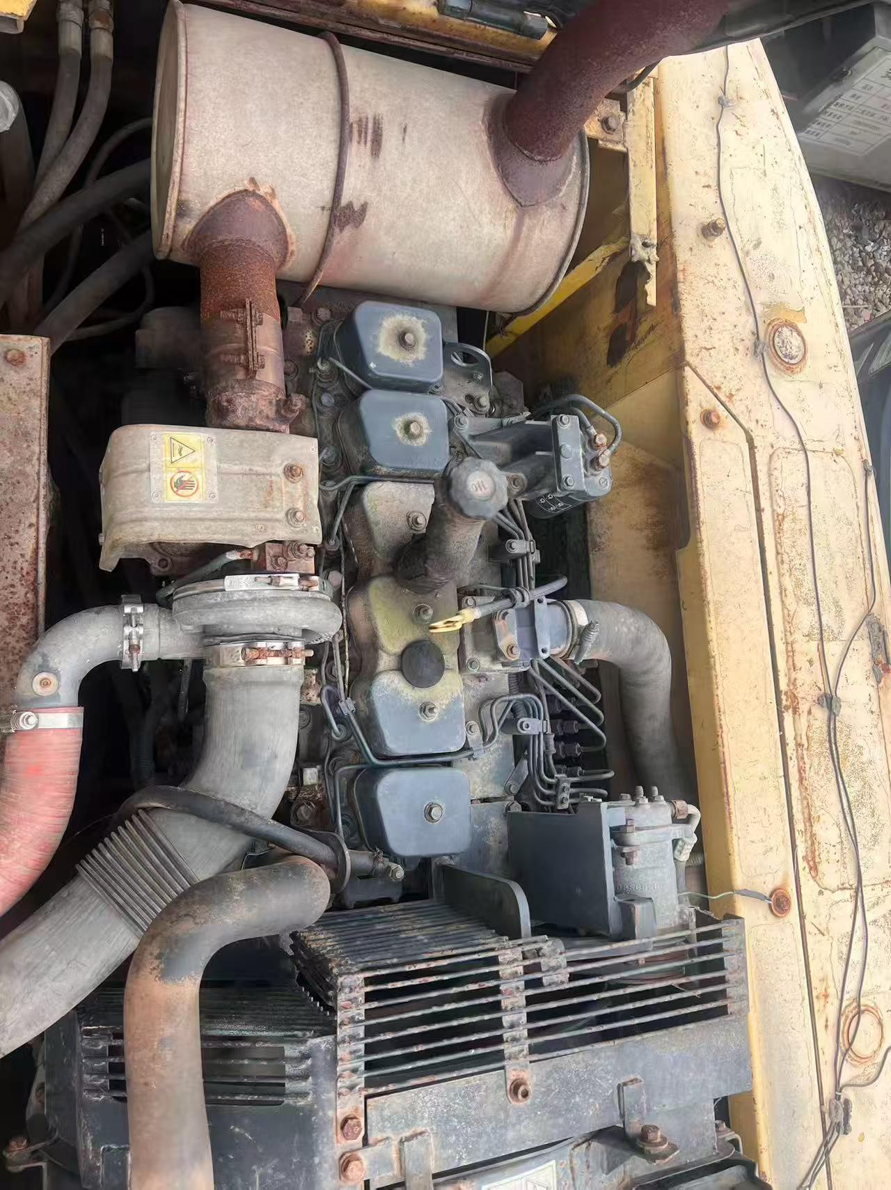 Buy Komatsu PC200-7 Used Excavator / 1