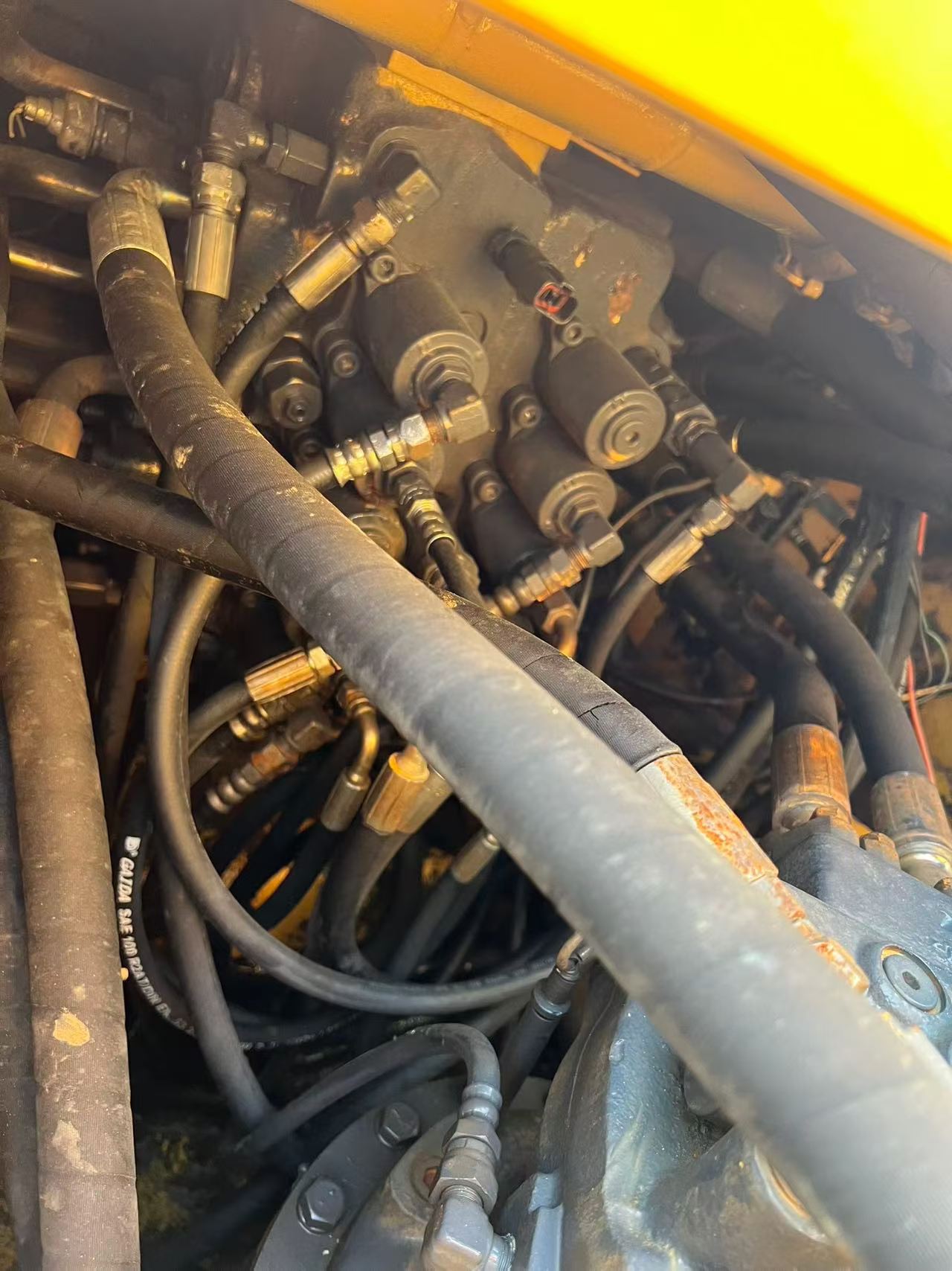 Buy Kato 820-3SP Used Excavator / 7
