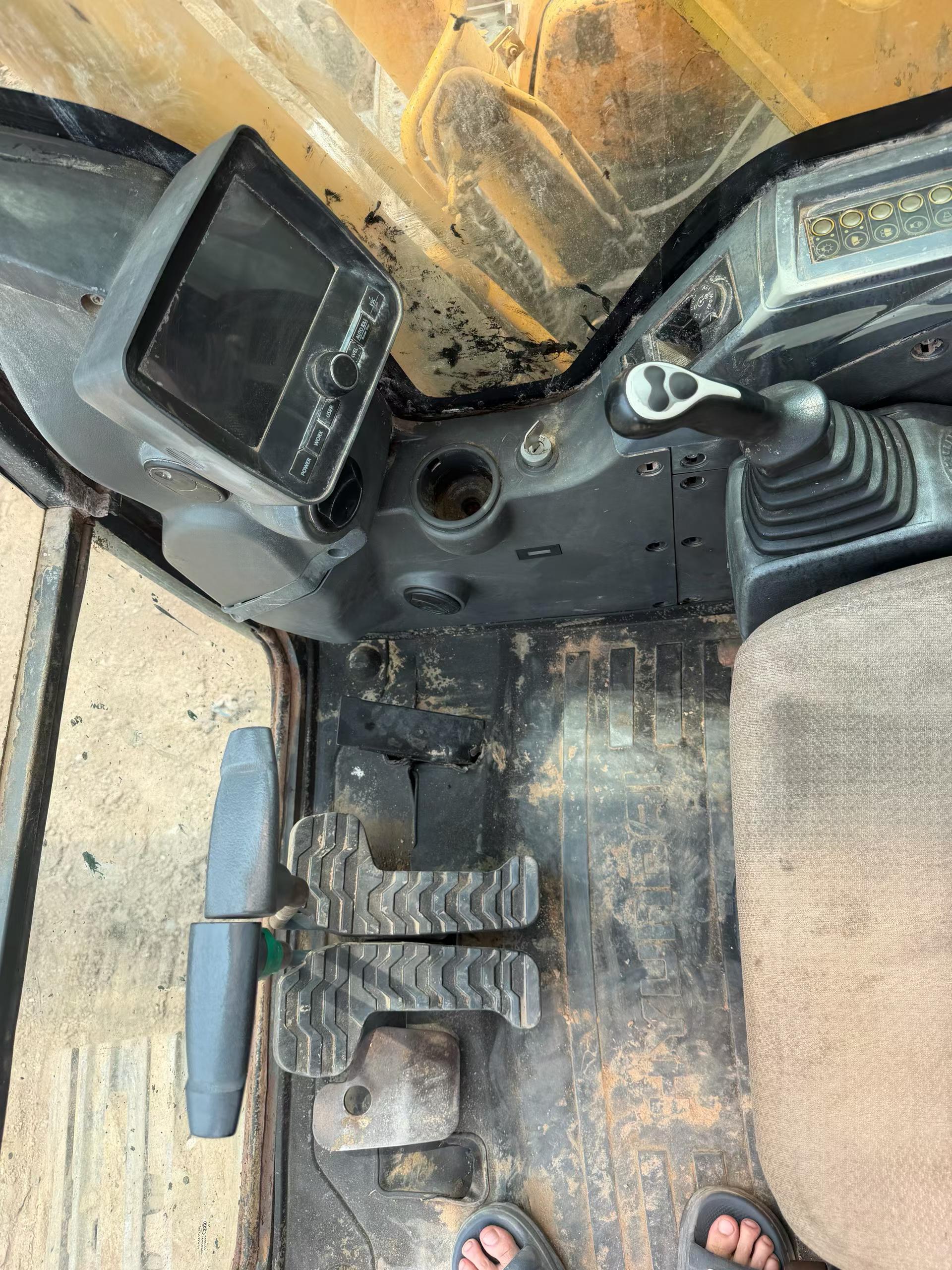 Buy Hyundai R150-7 Used Excavator / 8