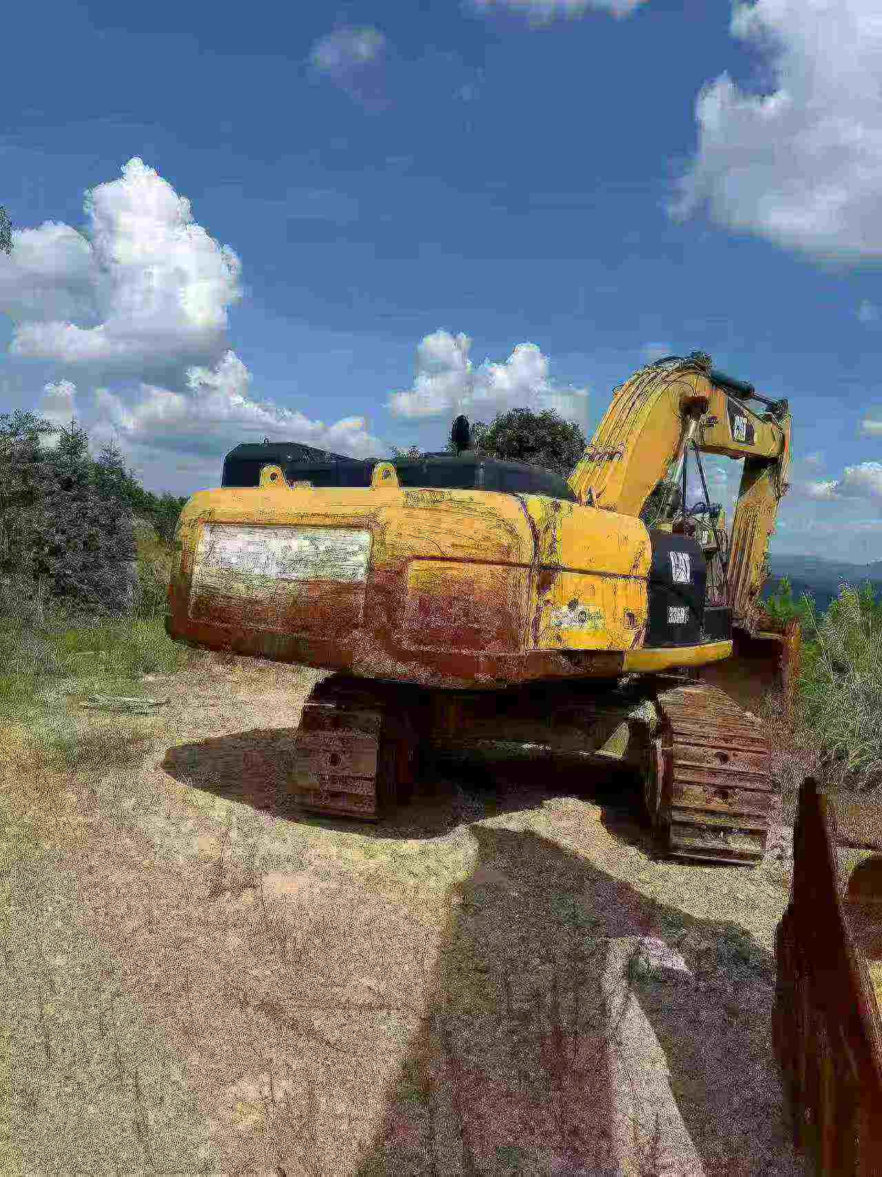 Buy Caterpillar 336E Used Excavator / 1