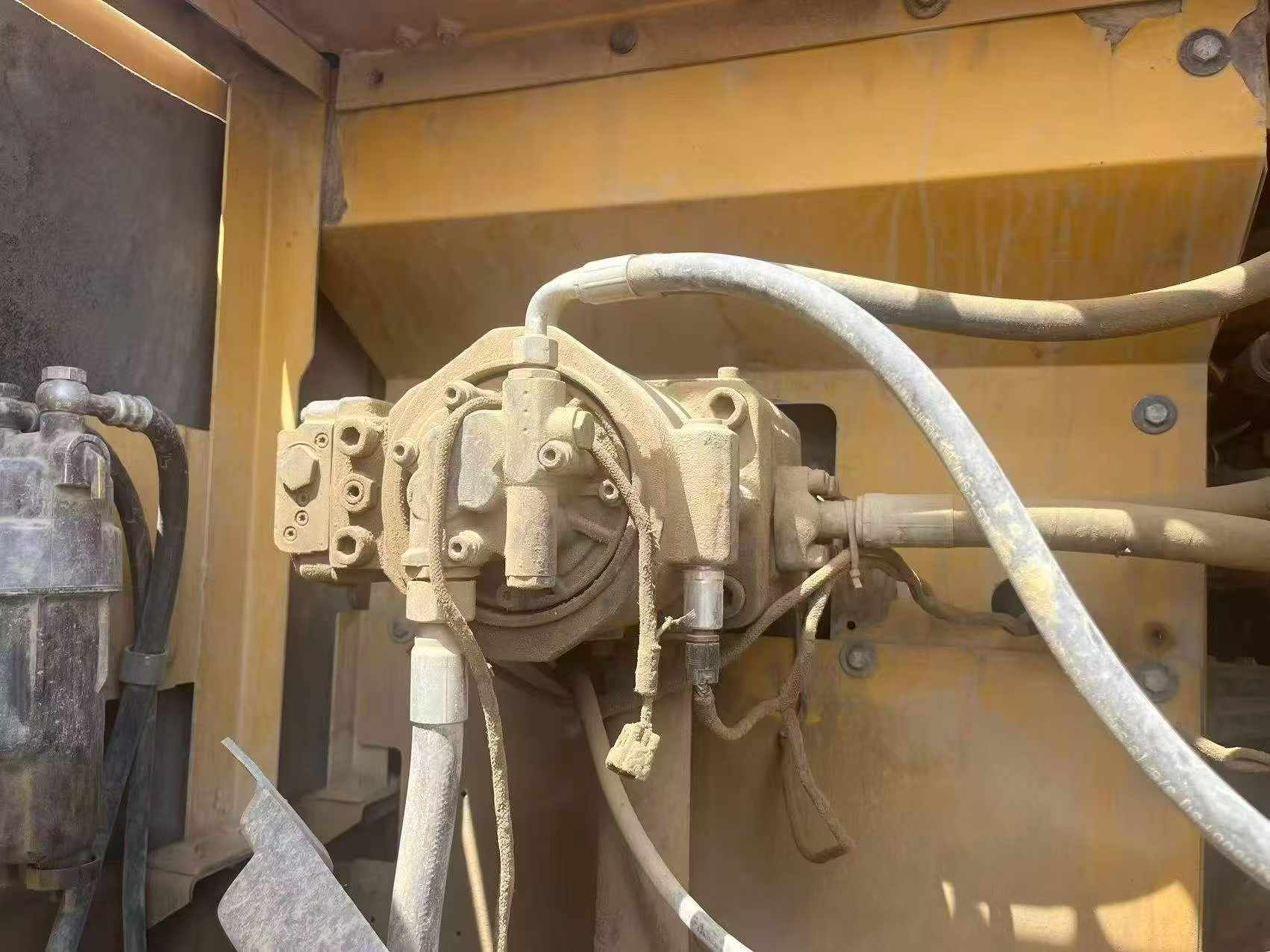 Buy Sany SY245H Used Excavator / 5 Buy Sany SY245H Used Excavator / 5