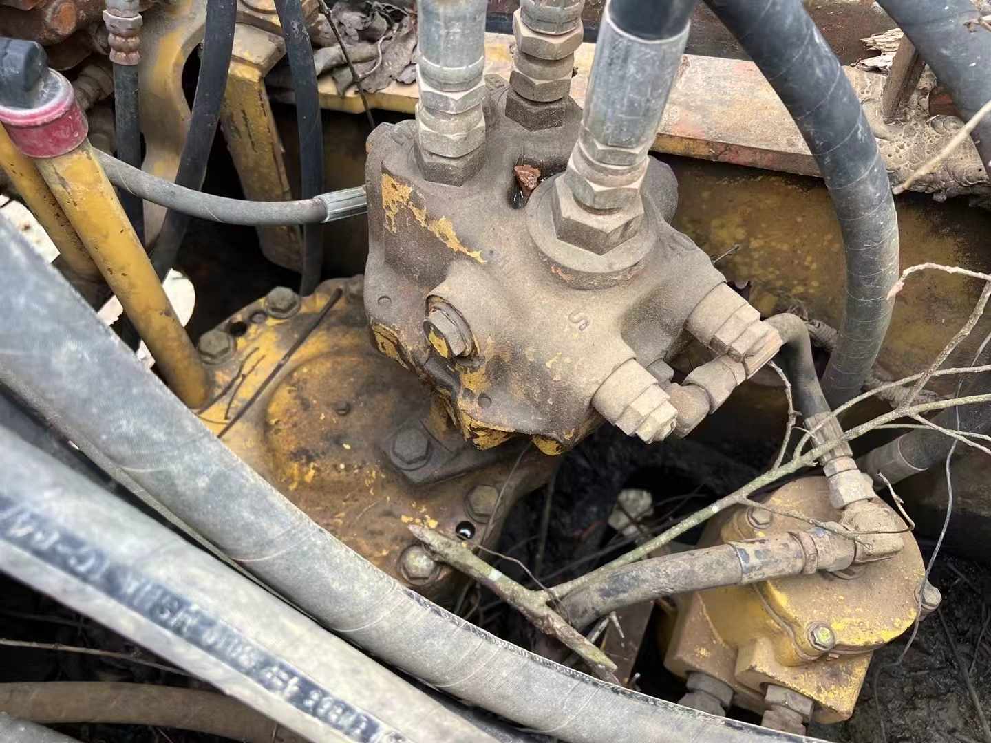 Buy Komatsu PC120-5 Used Excavator / 5 Buy Komatsu PC120-5 Used Excavator / 5