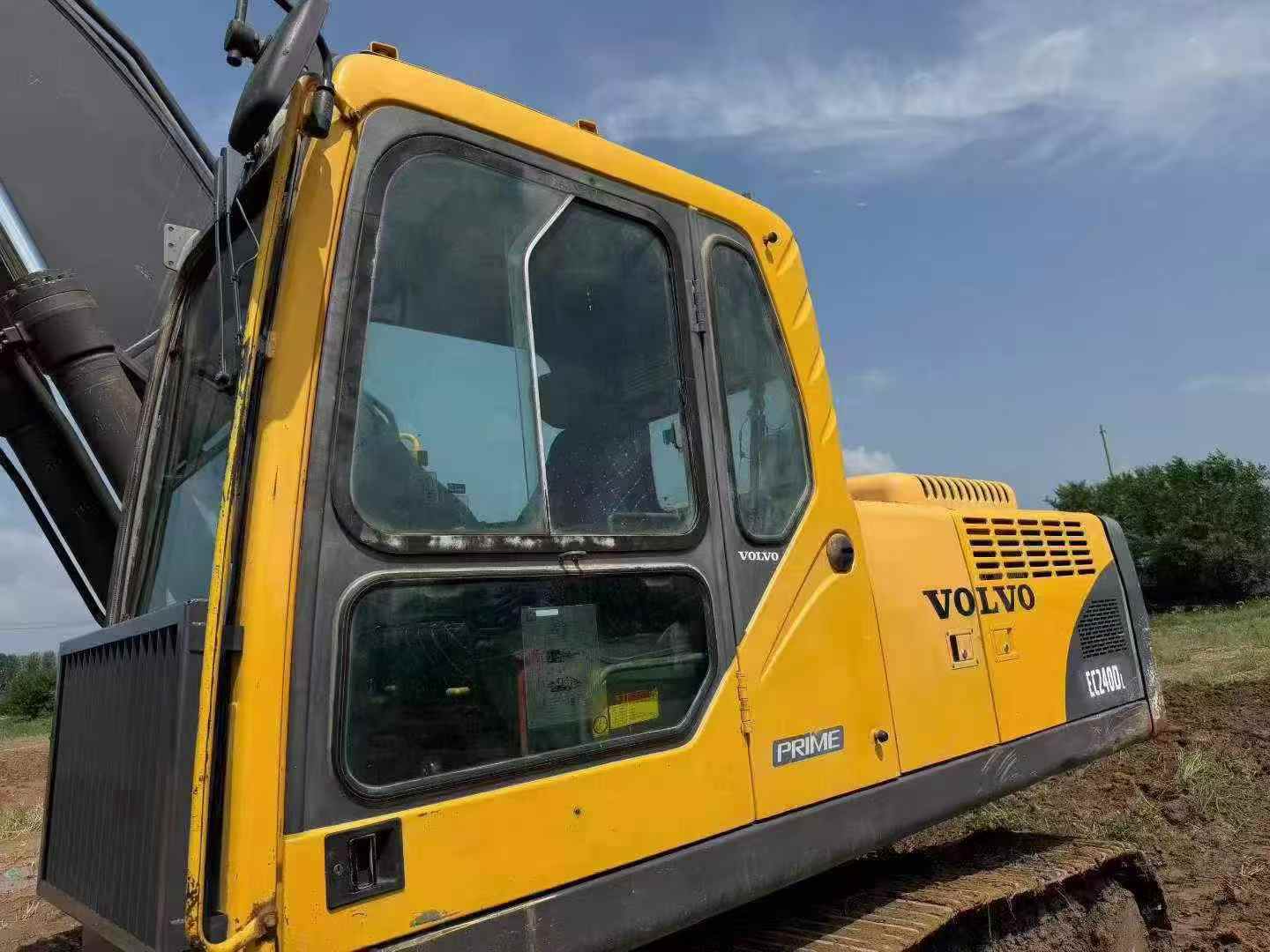 Buy Volvo EC240 Used Excavator / 5