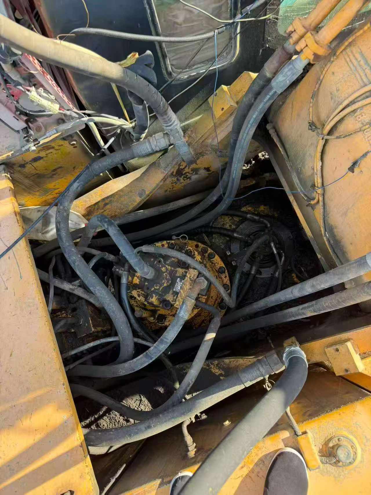 Compre Excavadora Hyundai R305LC-7 Usada / 6