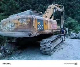Купить Подержанный Экскаватор Komatsu PC300 / 3 Купить Подержанный Экскаватор Komatsu PC300 / 3