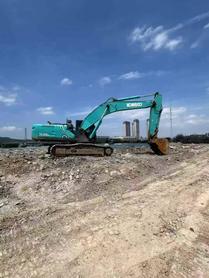 Compre Excavadora Kobelco SK330-10 Usada / 2 Compre Excavadora Kobelco SK330-10 Usada / 2