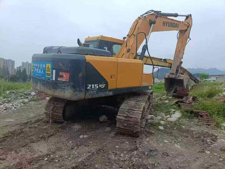 Buy Hyundai R215VS Used Excavator / 1