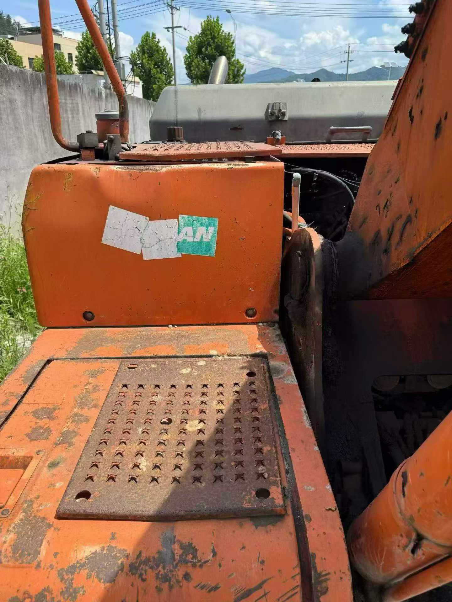 Buy Doosan DH215-9 Used Excavator / 2