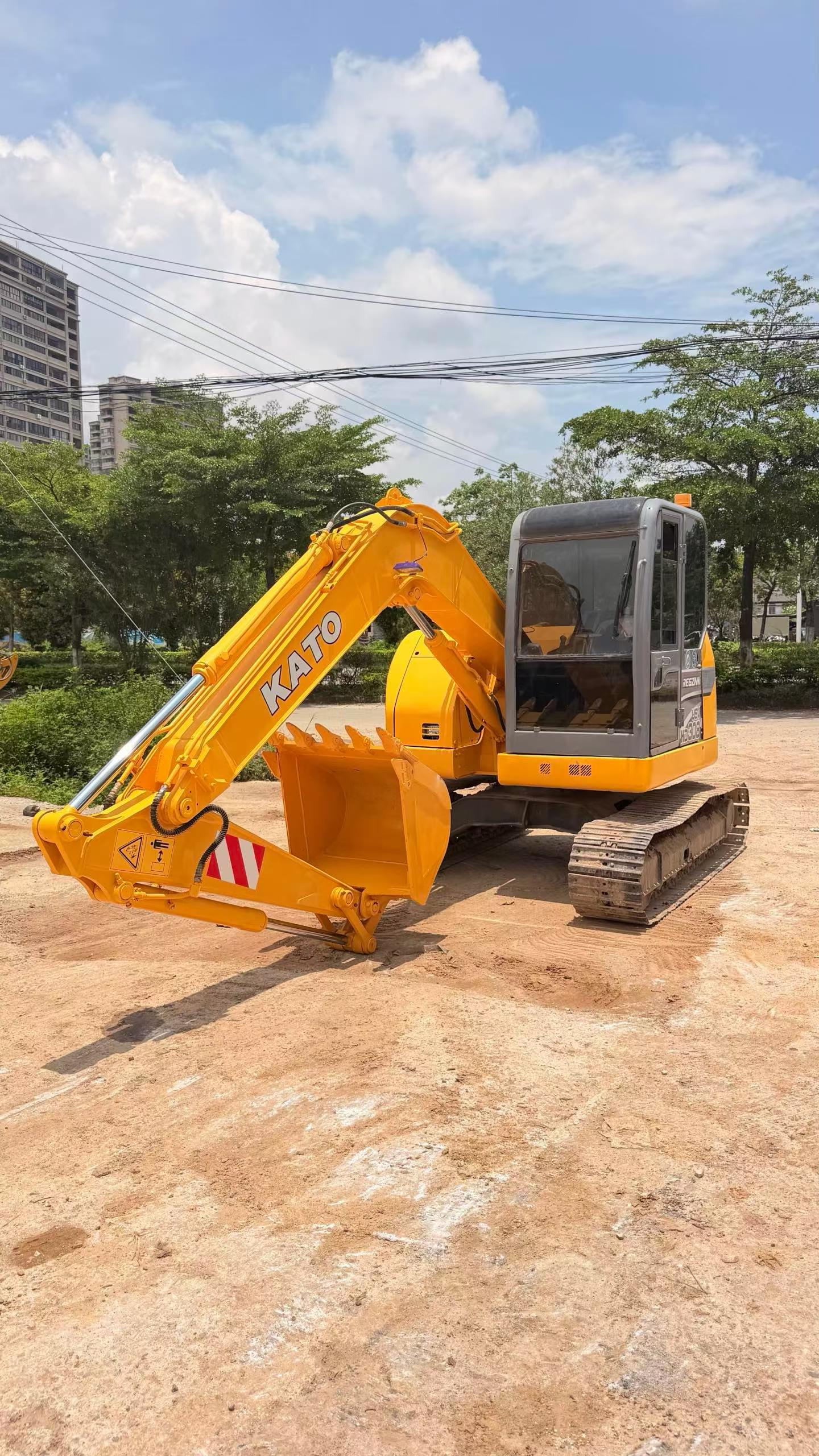Buy Kato HD308R Used Excavator / 9 Buy Kato HD308R Used Excavator / 9