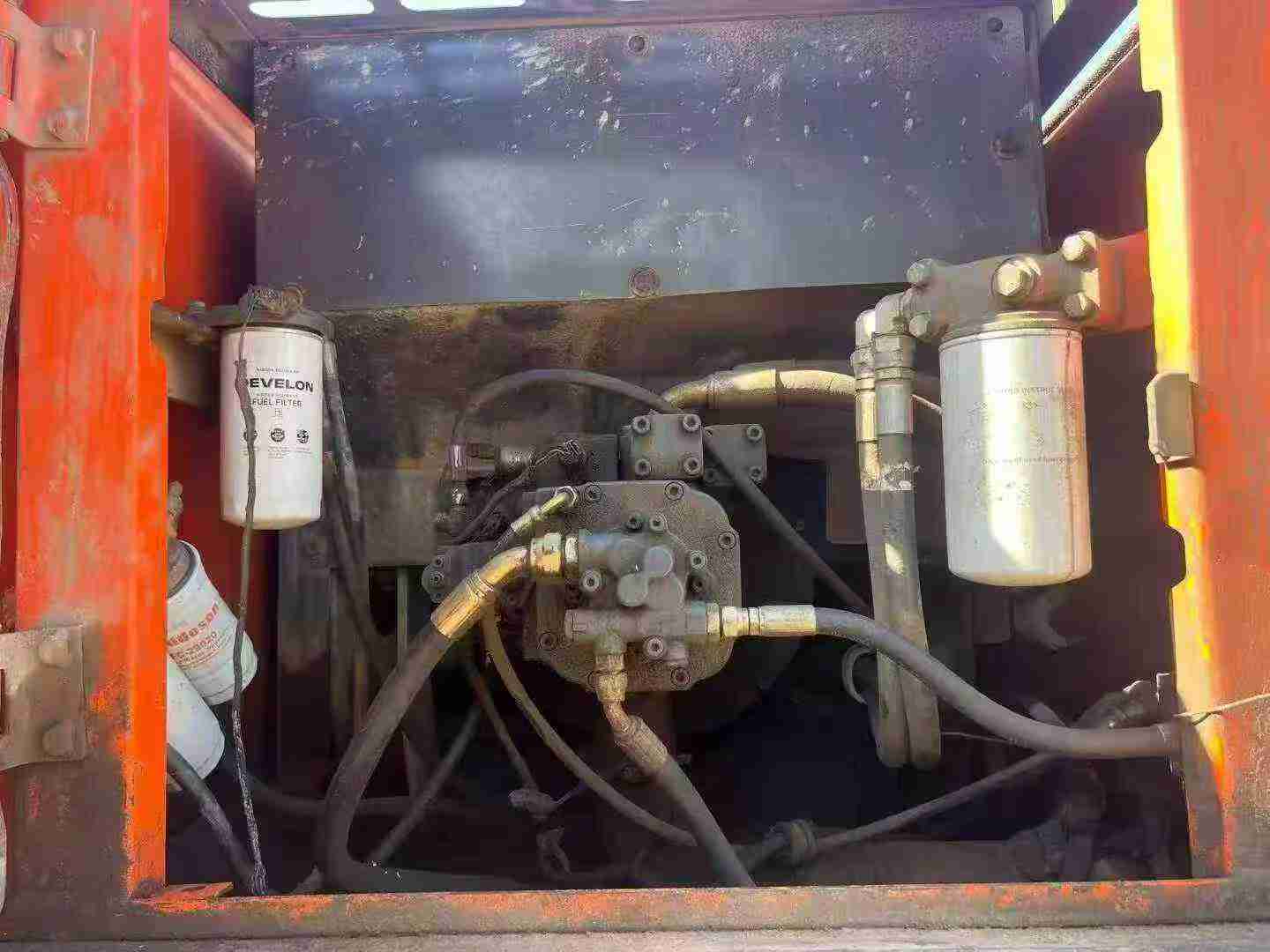 Buy Doosan DH215-7 Used Excavator / 2