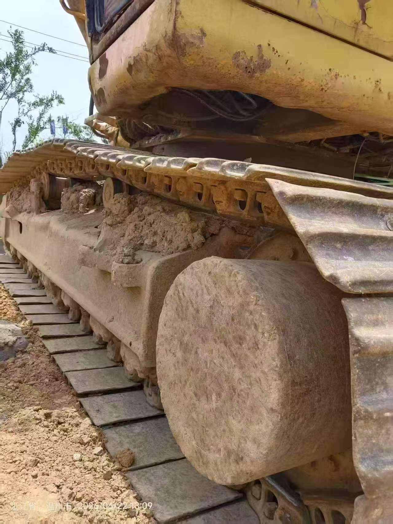 Buy Hyundai R215-7 Used Excavator / 6 Buy Hyundai R215-7 Used Excavator / 6