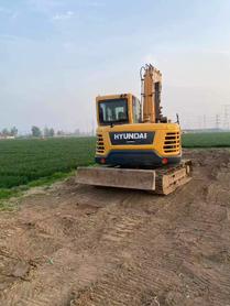 Compre Excavadora Hyundai R80-9 Usada / 3 Compre Excavadora Hyundai R80-9 Usada / 3