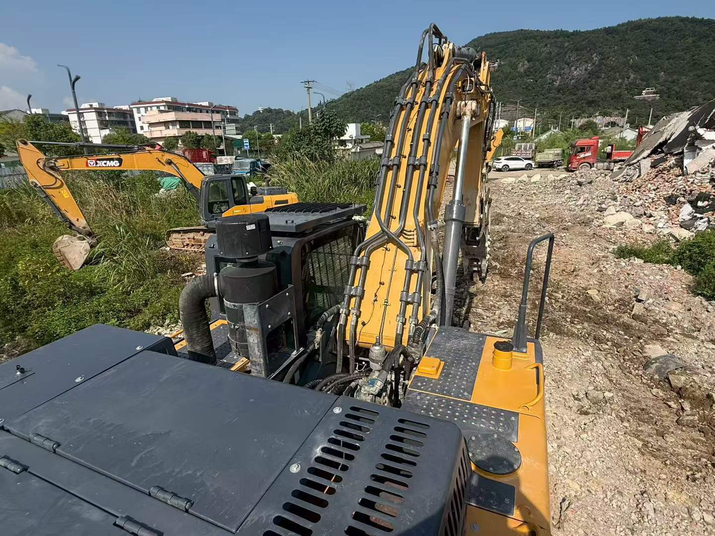 شراء حفارة XCMG XE550DK مستعملة / 4