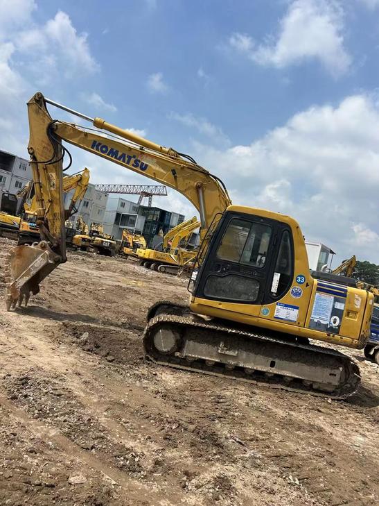Buy Komatsu PC120-6 Used Excavator / 1
