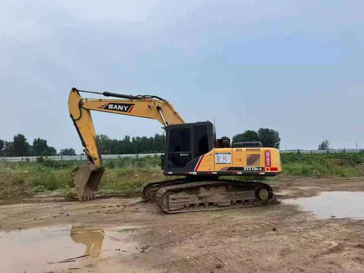 Buy Sany SY215C-8 Used Excavator / 1