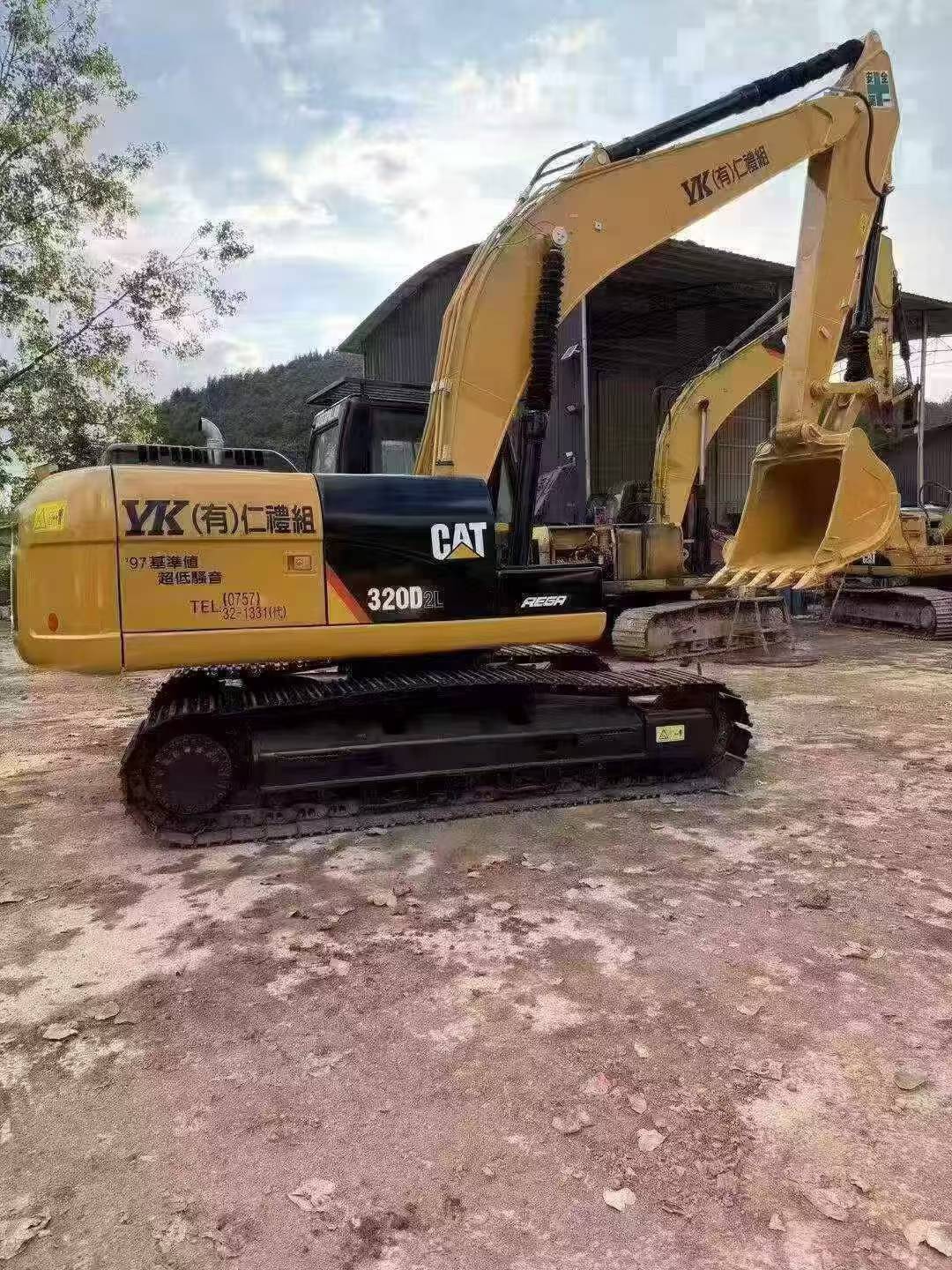 Buy Caterpillar 320D Used Excavator / 5 Buy Caterpillar 320D Used Excavator / 5