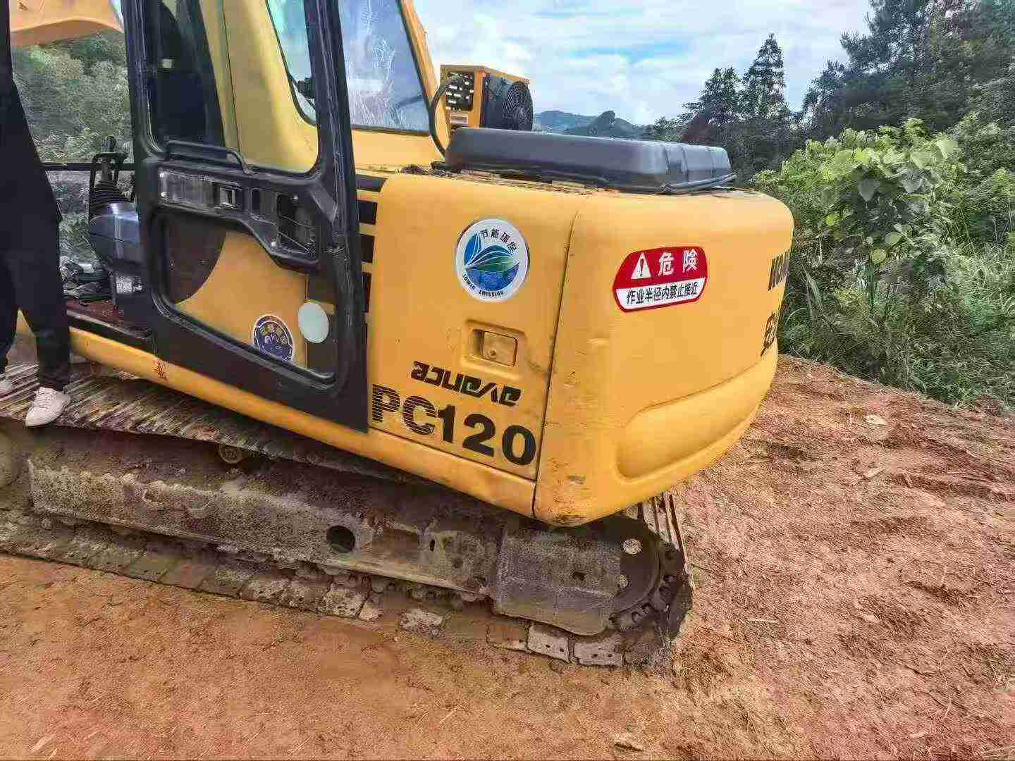 Buy Komatsu PC120-6E Used Excavator / 2 Buy Komatsu PC120-6E Used Excavator / 2