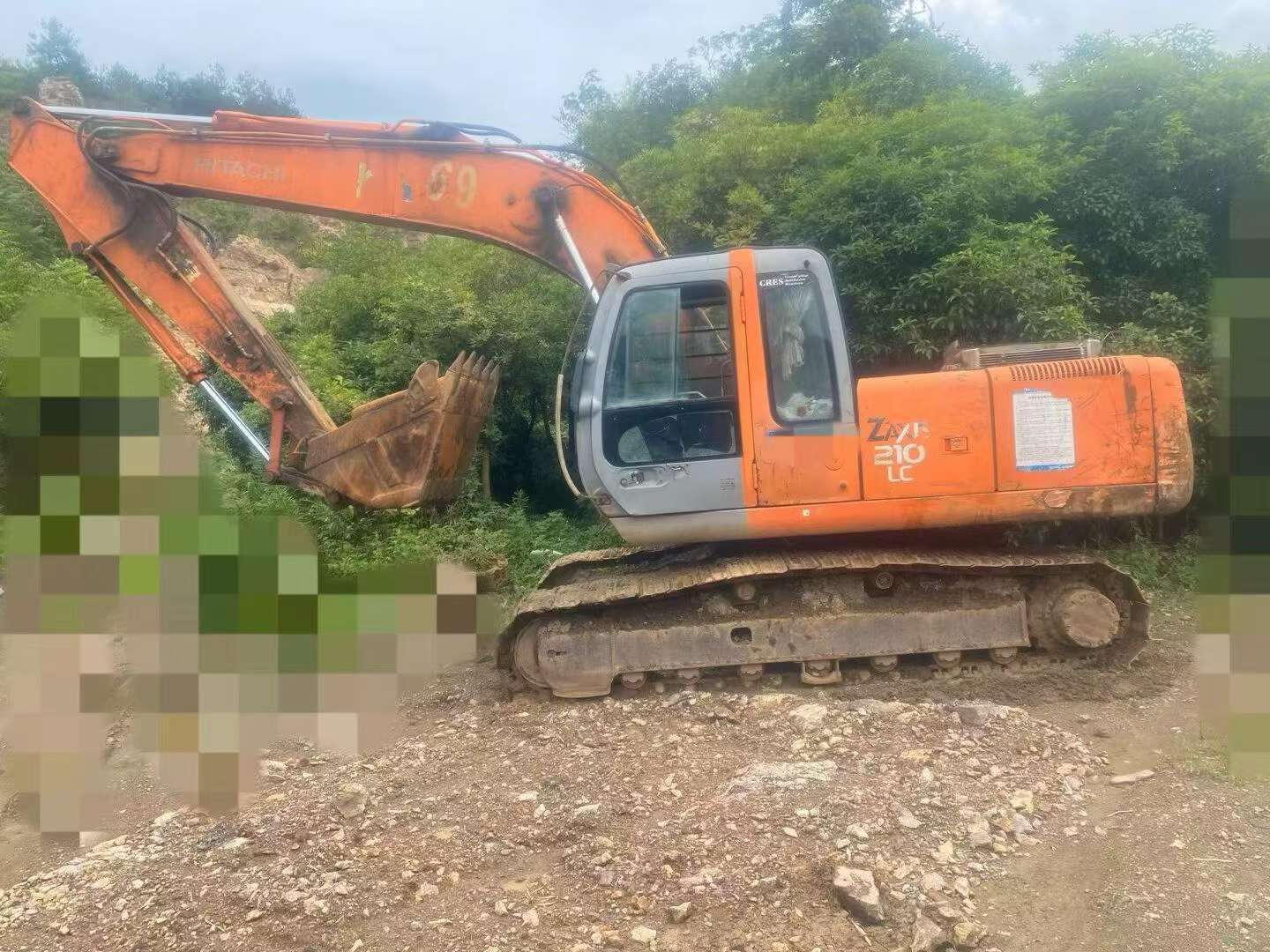 Buy Hitachi ZX200-6 Used Excavator / 1